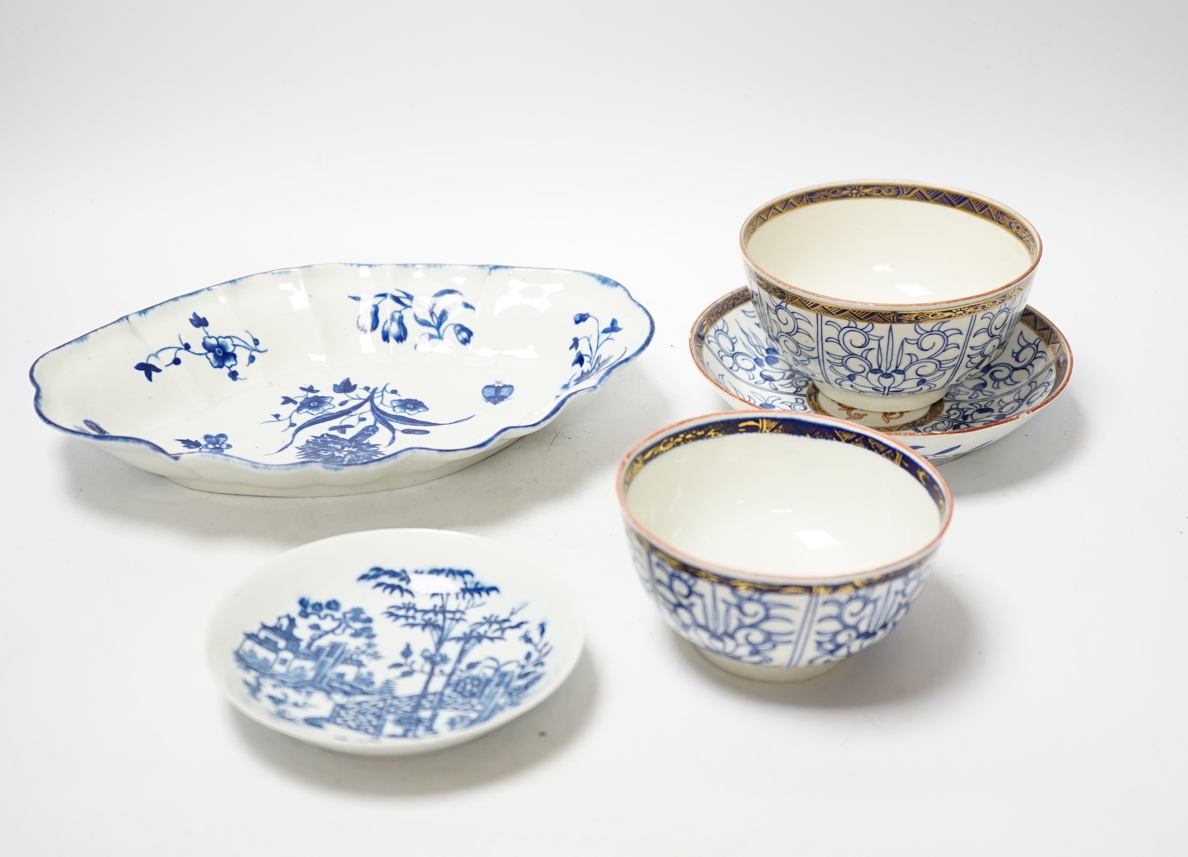 A Worcester carnation pattern dessert dish c. 1770, Royal Lily pattern saucer dish, two sugar bowls and a Plantation pattern saucer